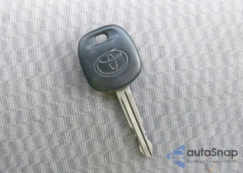 2005 Toyota Corolla Le from USA, damaged, VIN JTDBR32E452057547